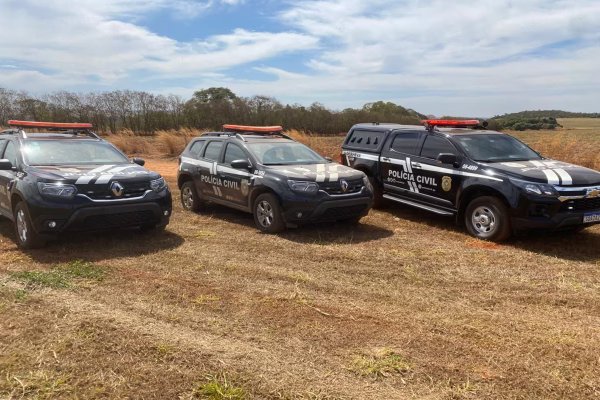 Caminhão na contramão provocou colisão que matou policial e estagiária
