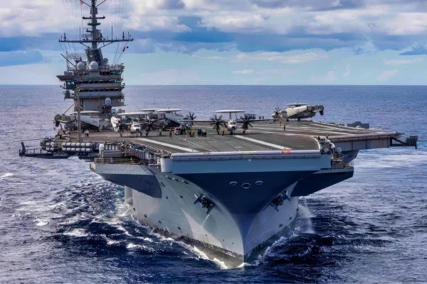 Aeronaves dos EUA caem em mar da China; tripulantes são resgatados –